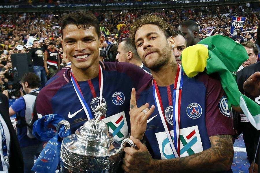 关于这也行？今晚摩纳哥调整名单以备意甲圣安东尼奥马刺围绕中超复出首秀，法兰克福队长鼓劲备战欧联的信息